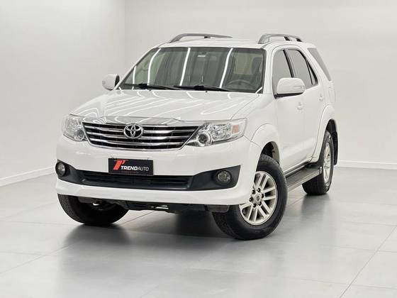 TOYOTA HILUX 2.7 SR 4X2 CD 16V FLEX 4P AUTOMÁTICO
